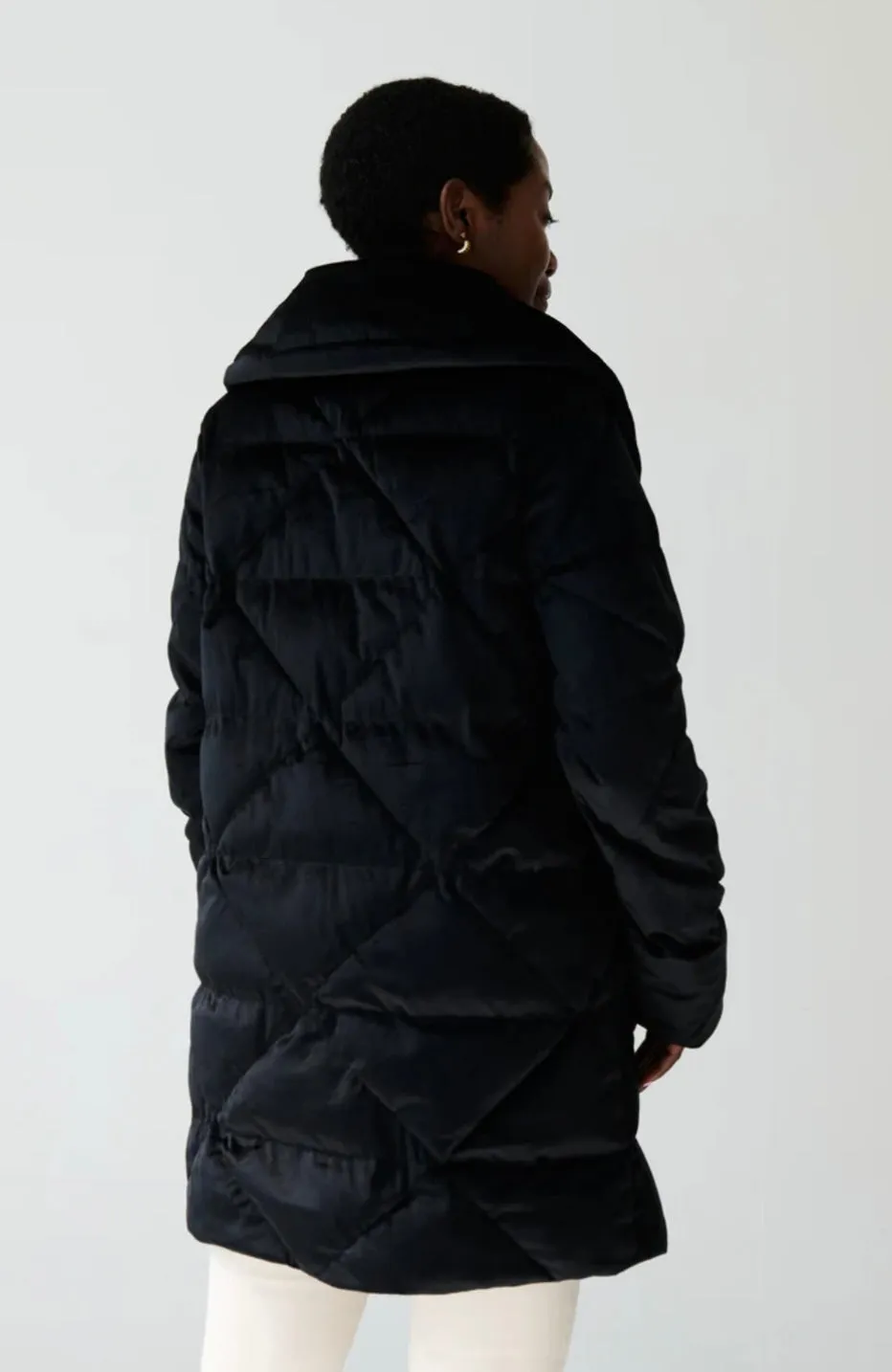 Alva Black Velvet Coat